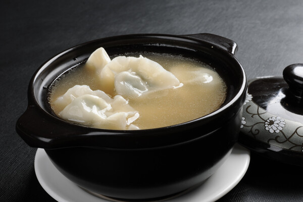 清湯餃子圖片