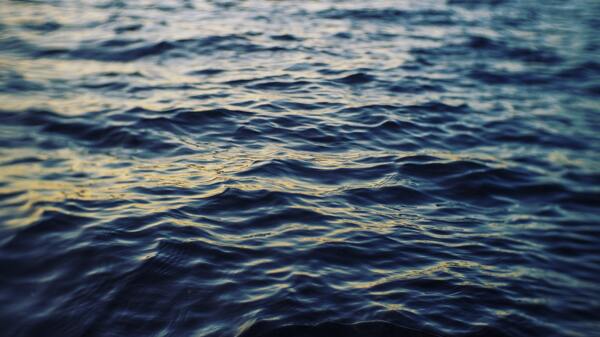 海洋海水水面