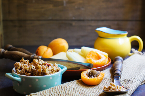 杏子与营养早餐图片