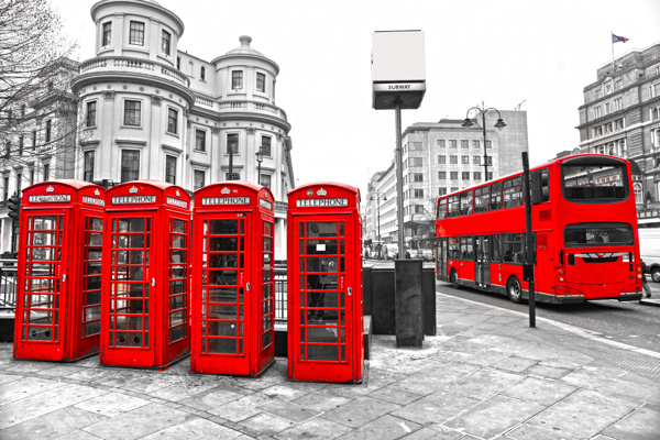 伦敦街头的电话亭图片