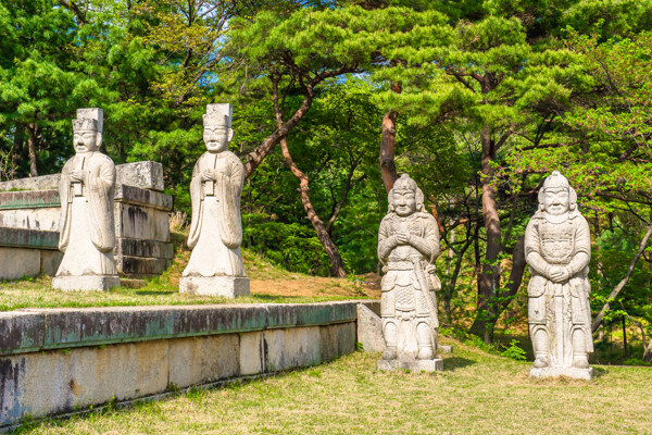 朝鮮公園里的雕像