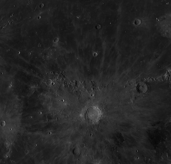 月球表面8K图片