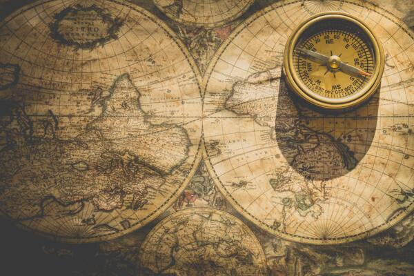 指引位置的指南针古老世界地图图片