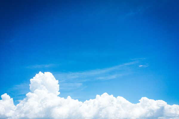 蓝天白云摄影素材
