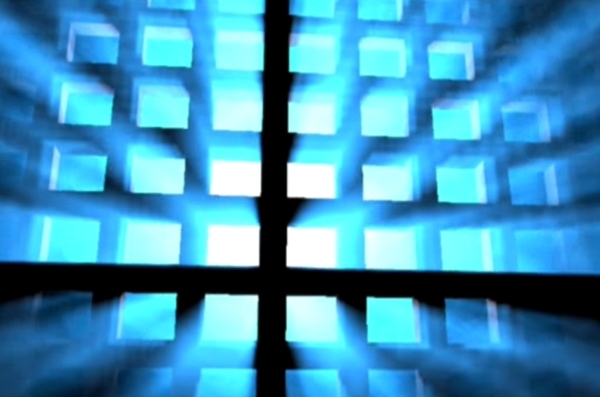 四方格子中透出的蓝色光线
