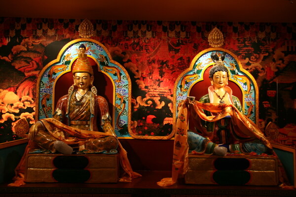 文成公主塔尔寺藏馆佛像图片