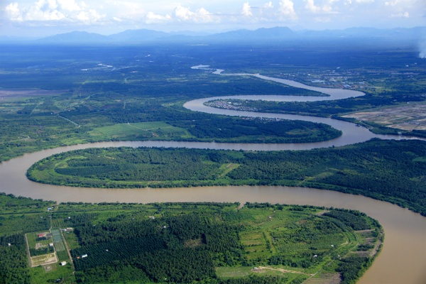 江河溪流图片