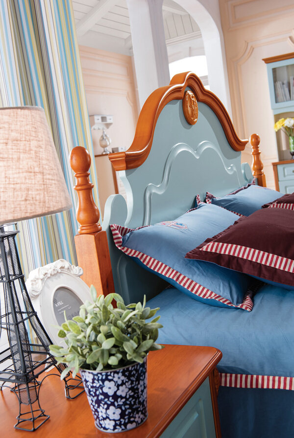 室内卧室欧式田园风格床头设计效果图