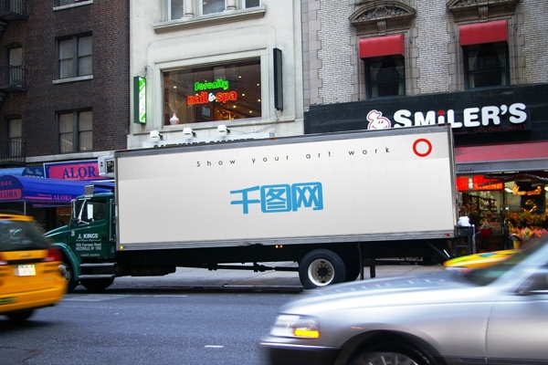 車體廣告