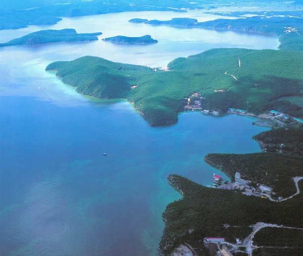 鏡泊湖圖片
