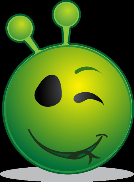 微笑的綠色外星人眨眼剪貼畫