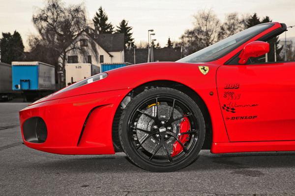 紅色汽車圖片