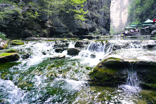 八泉峡叠叠瀑布泉水图片