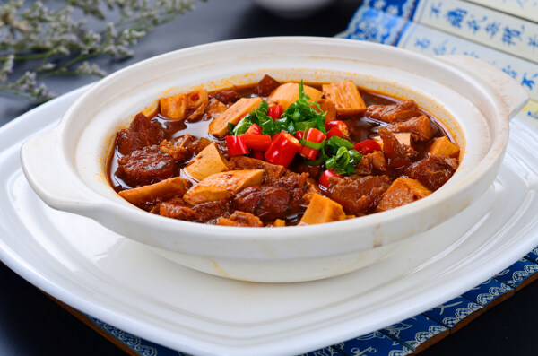 豆腐燉紅燒肉