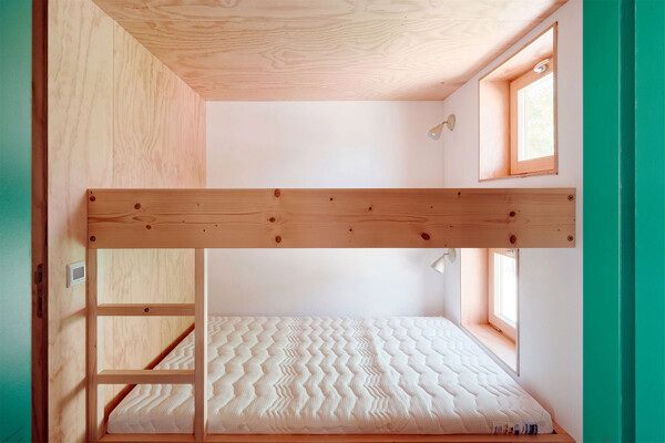现代简约卧室双层床设计图