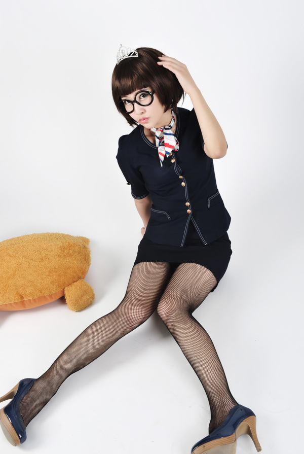 戴眼睛框的女孩圖片