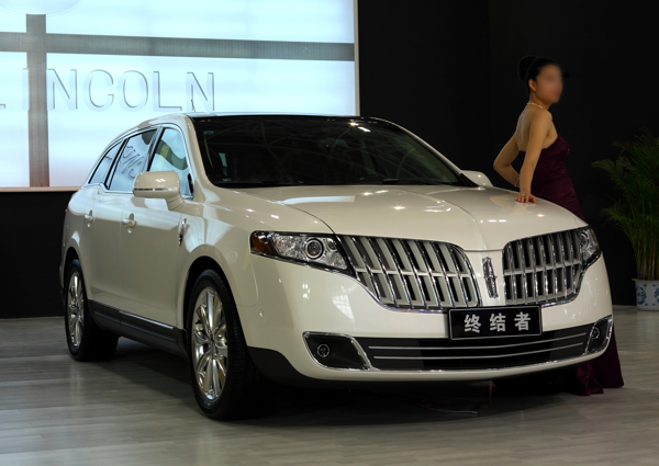 車展上的轎車圖片