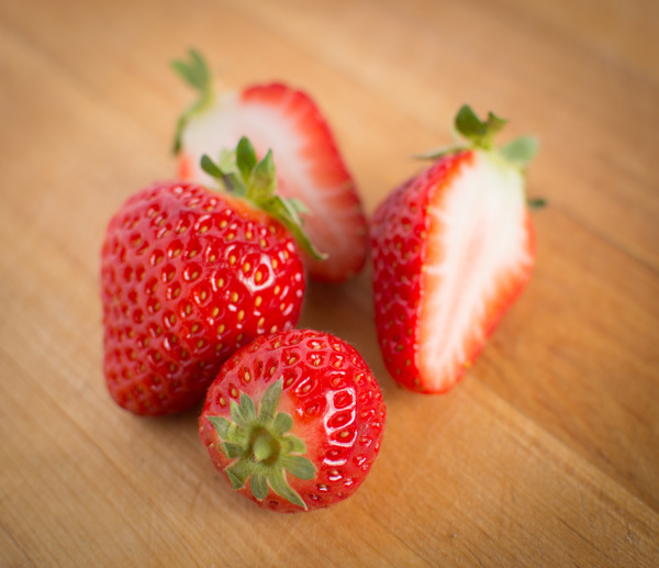 高清红色草莓图片