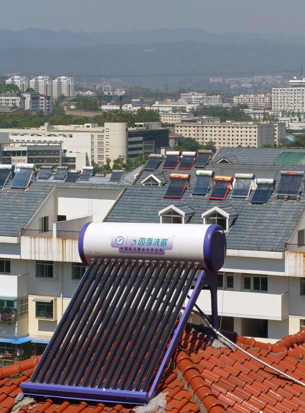 太陽(yáng)能熱水器圖片
