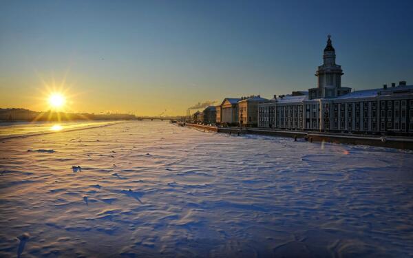 圣彼得堡冬季日出图片