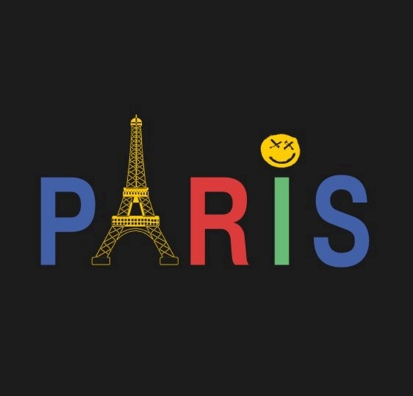巴黎铁塔笑脸