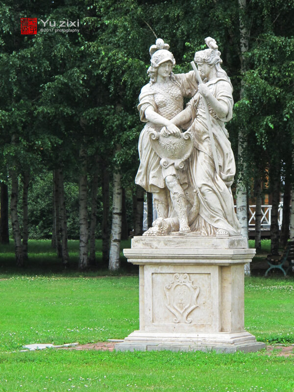 哈尔滨伏尔加庄园雕塑