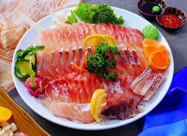 生魚片圖片