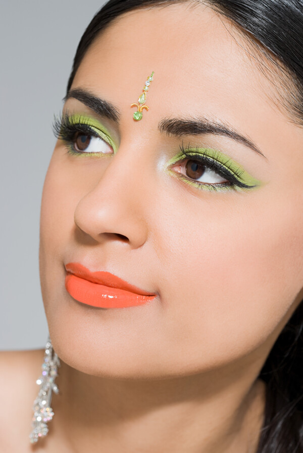 化浓妆的印度美女图片