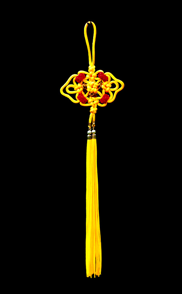 金色特色串红磁珠中国结元素