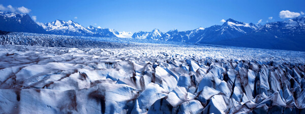 超宽雪山山峰