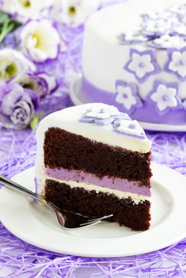 紫色花朵蛋糕图片