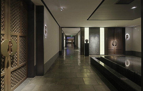 中式高级餐厅走廊瓷砖地板工装装修效果图