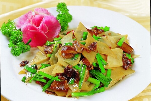 土豆片炒肉