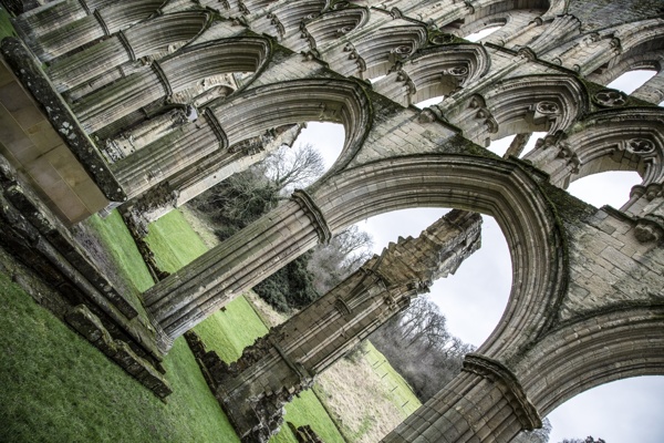 英国里沃兹修道院建筑风景