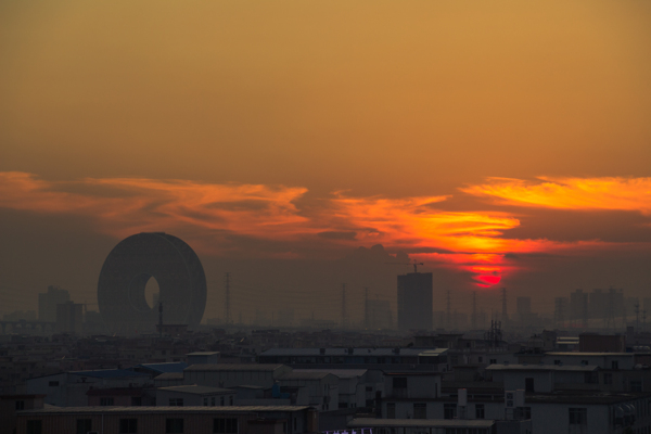 广州圆与夕阳图片