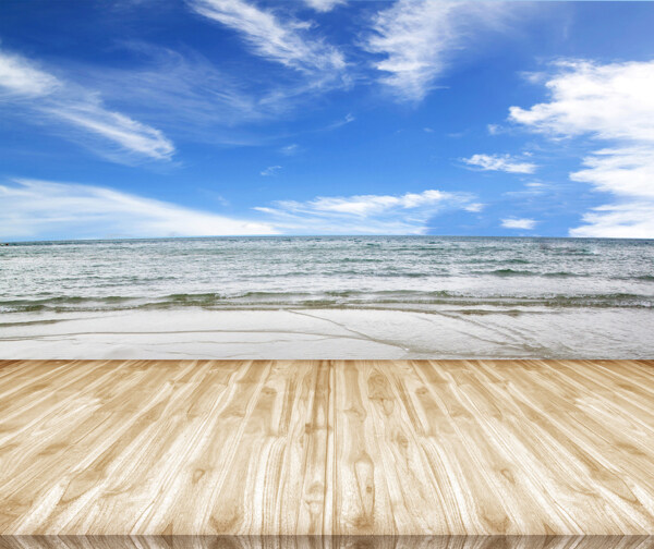 海滩风景与木板图片