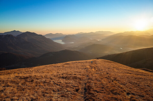 远山