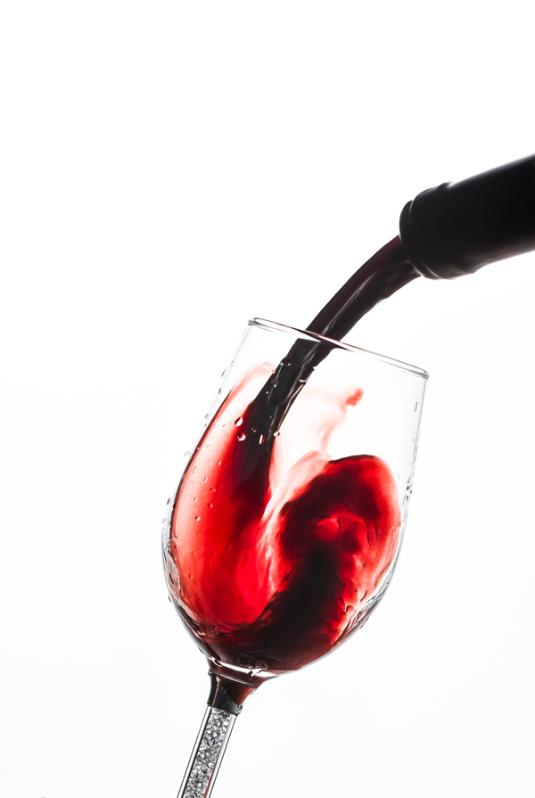 红酒玻璃杯葡萄酒背景海报素材图片