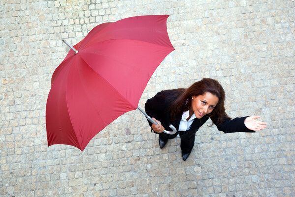 打伞的职业女性图片
