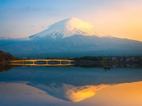 美丽的日本富士山风景图片