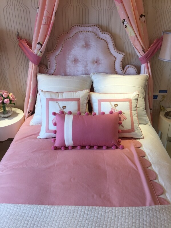 温馨粉色卧室室内设计家装效果图