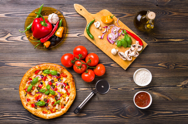 披萨与食物原料图片