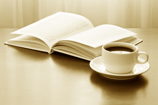咖啡与书籍图片
