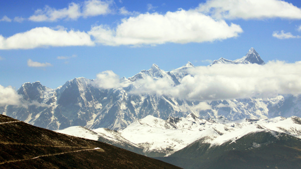 色季拉山口图片