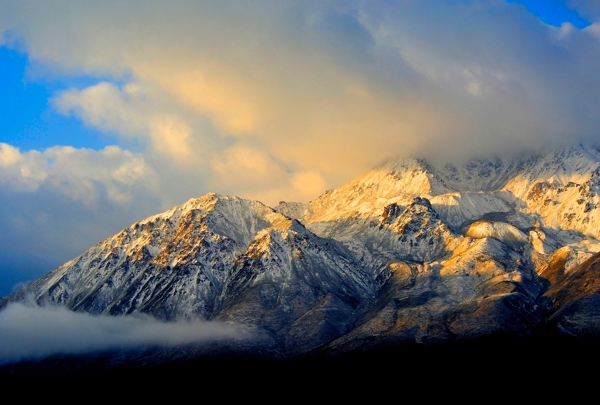 雪山风光