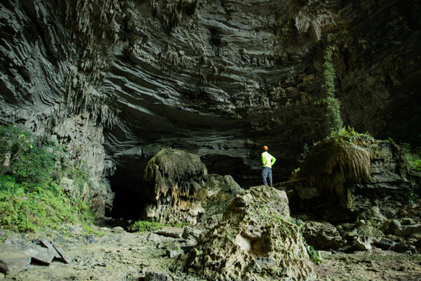 天然洞穴风景