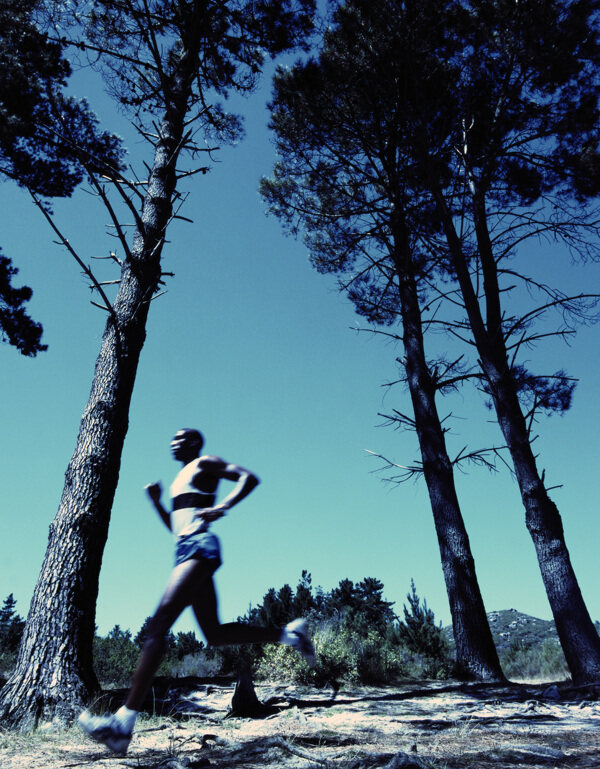 跑步的男人摄影图片