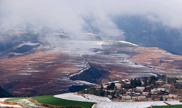 云南东川红土地风景