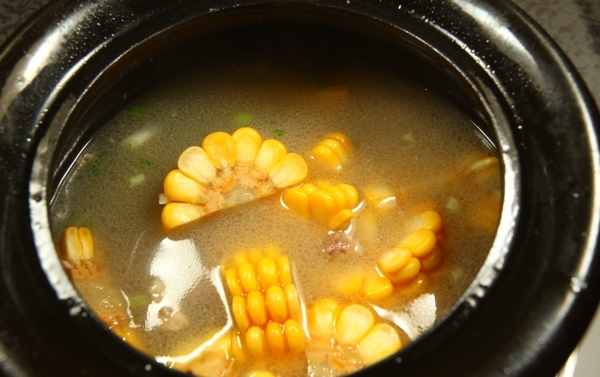 排骨玉米汤图片