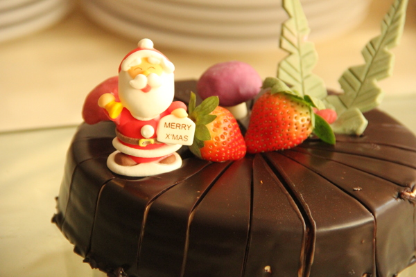 草莓巧克力圣诞老蛋糕